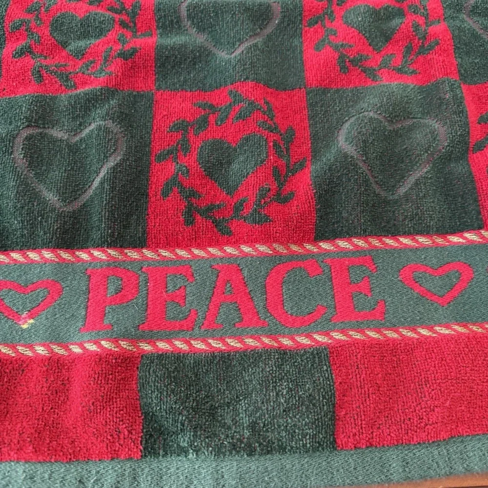 Christmas Peace Towel Set Red Green Checkerboard Hearts Gold Trim Cotton 3-Piece